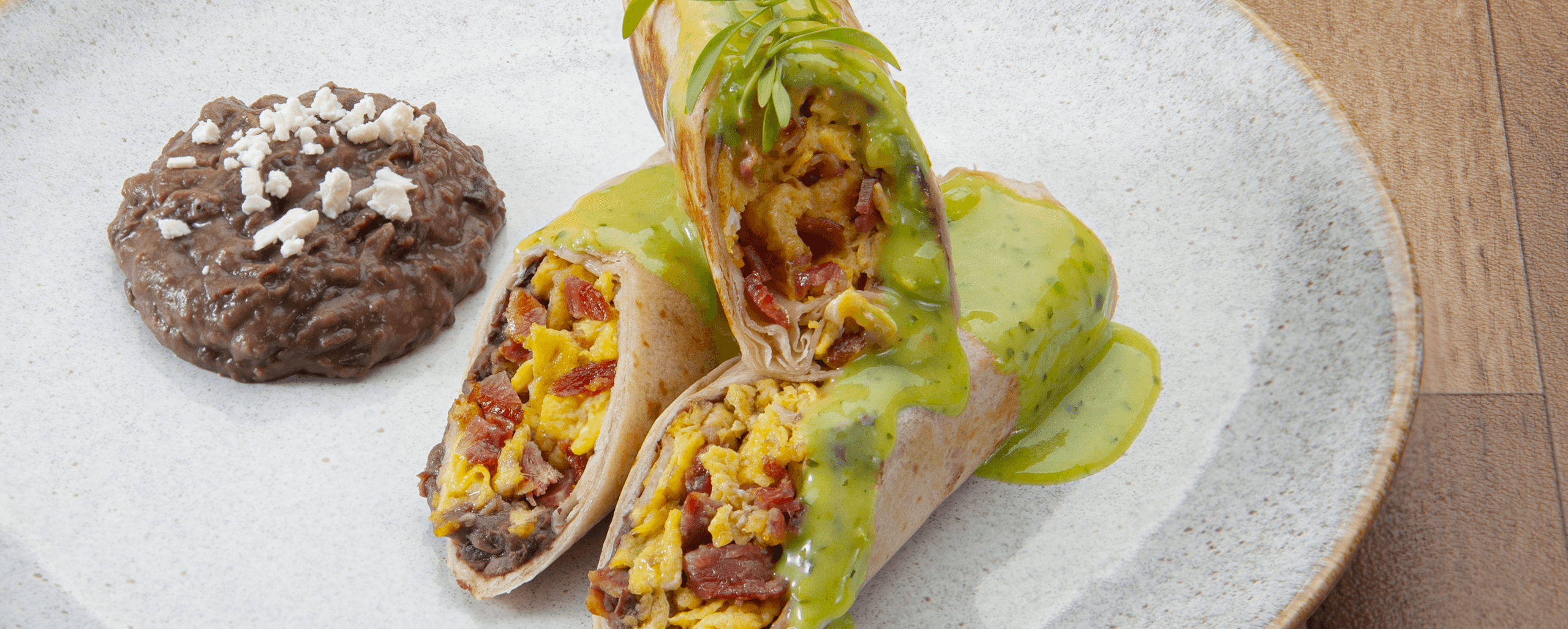 Imagen de Burrito de huevo con tocino y Guacamole
