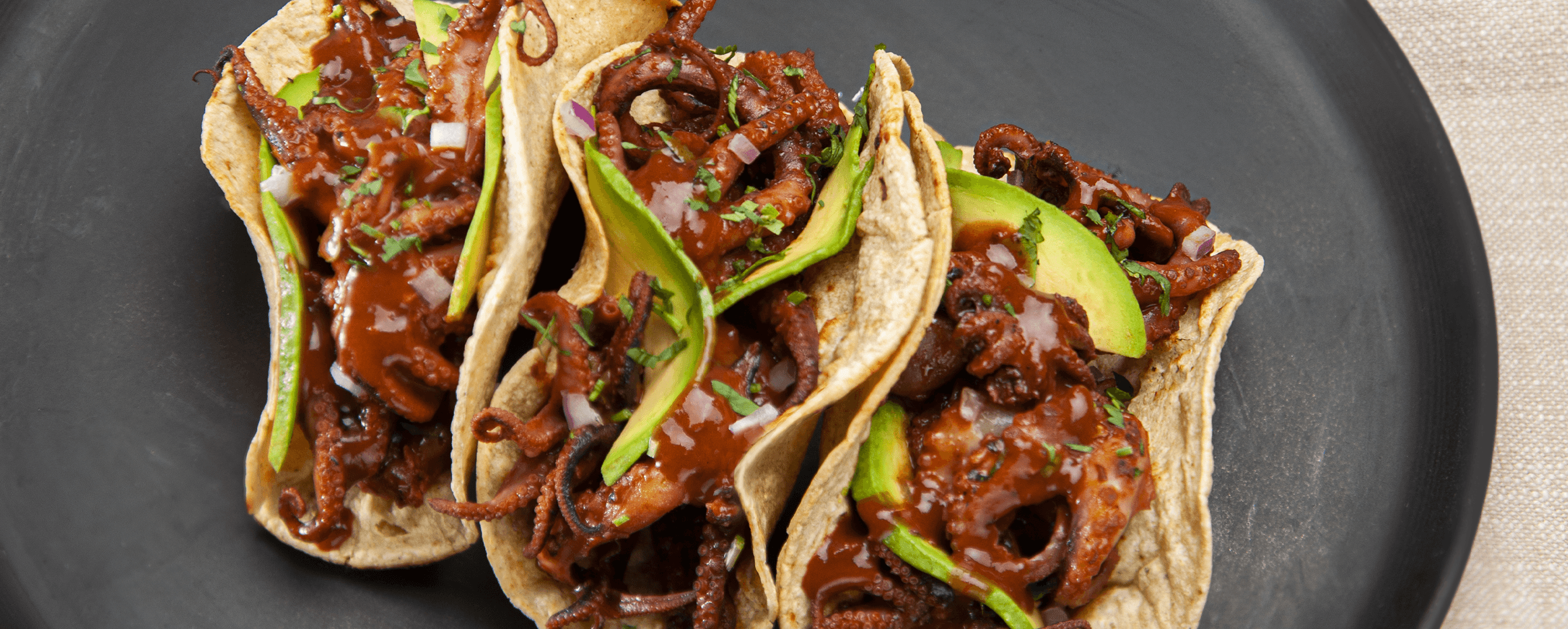 Imagen de Tacos de pulpo con Chilpotle